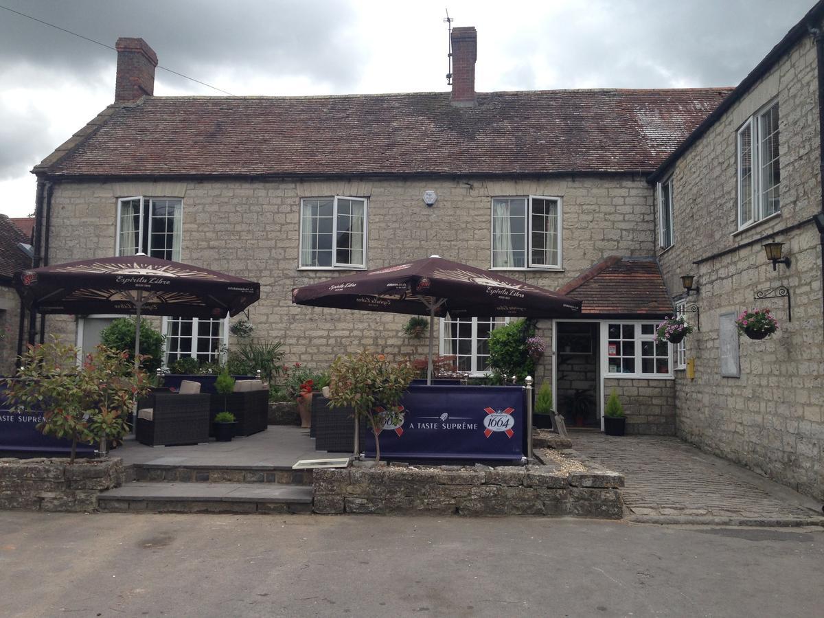 Mildmay Arms Queen Camel Экстерьер фото